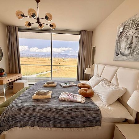 Sea View Suites By The Coast Фамагуста Екстериор снимка