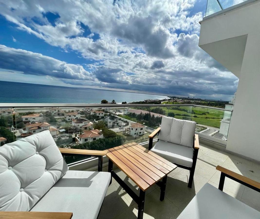 Sea View Suites By The Coast Фамагуста Екстериор снимка