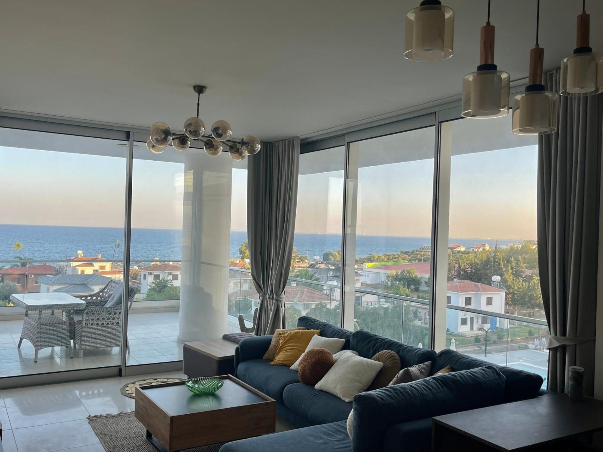 Sea View Suites By The Coast Фамагуста Екстериор снимка